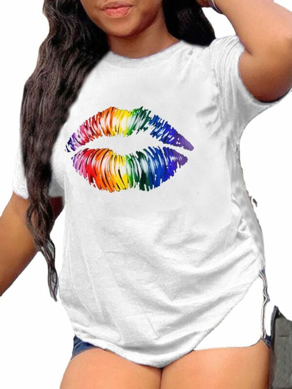Multicolor lip graphic t-shirt