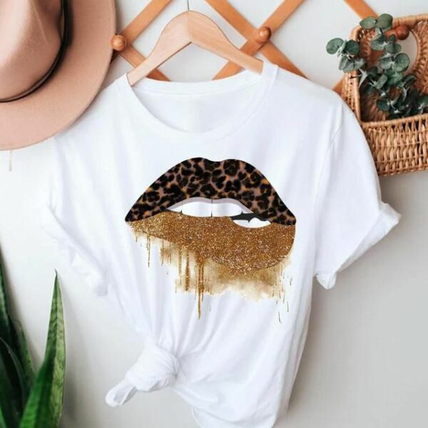 Black and gold lip graphic t-shirt